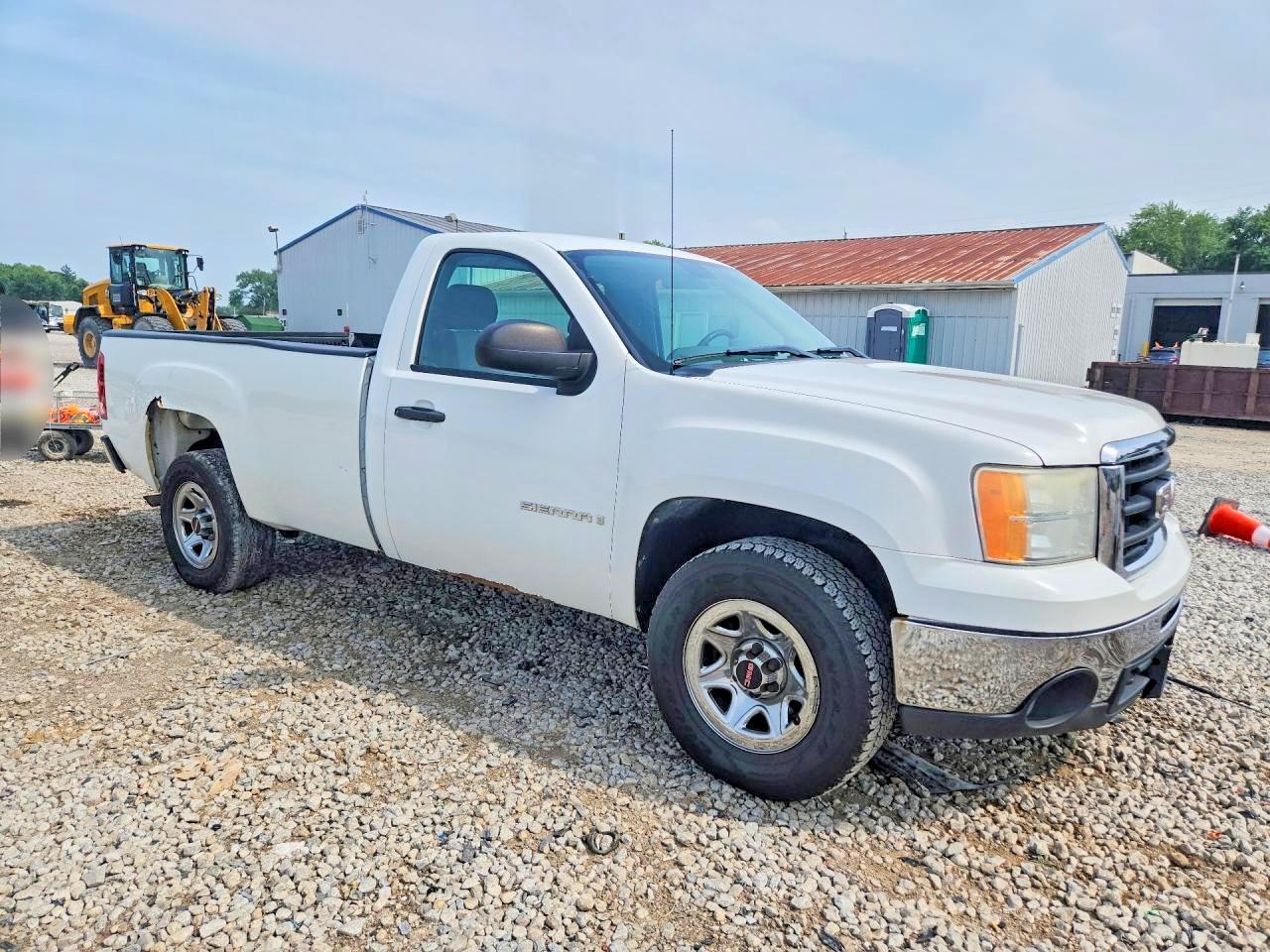 2009 GMC Sierra C1500 - Image 4