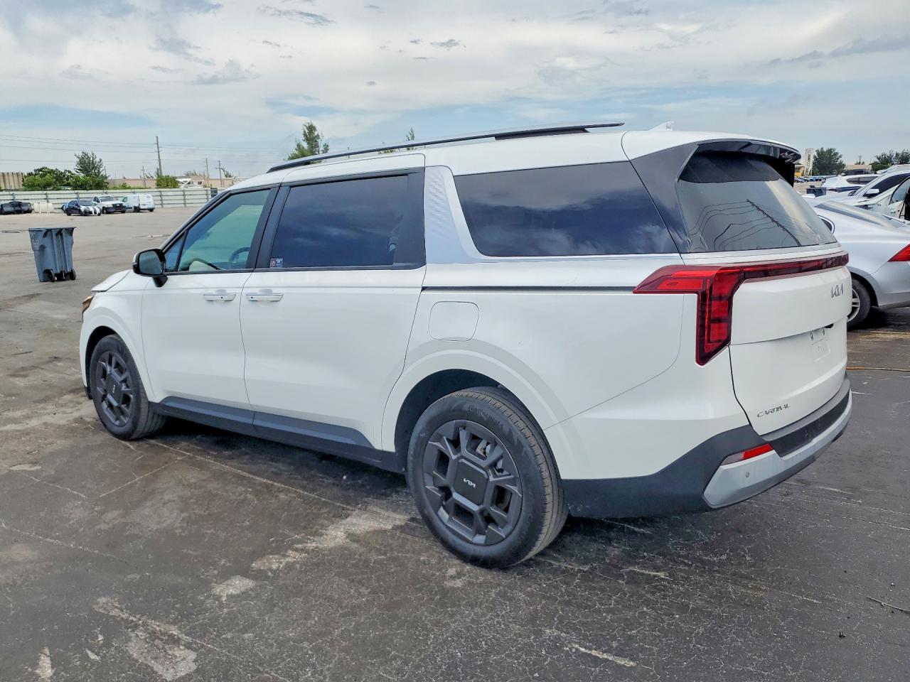 2025 Kia Carnival Ex - Фото 2