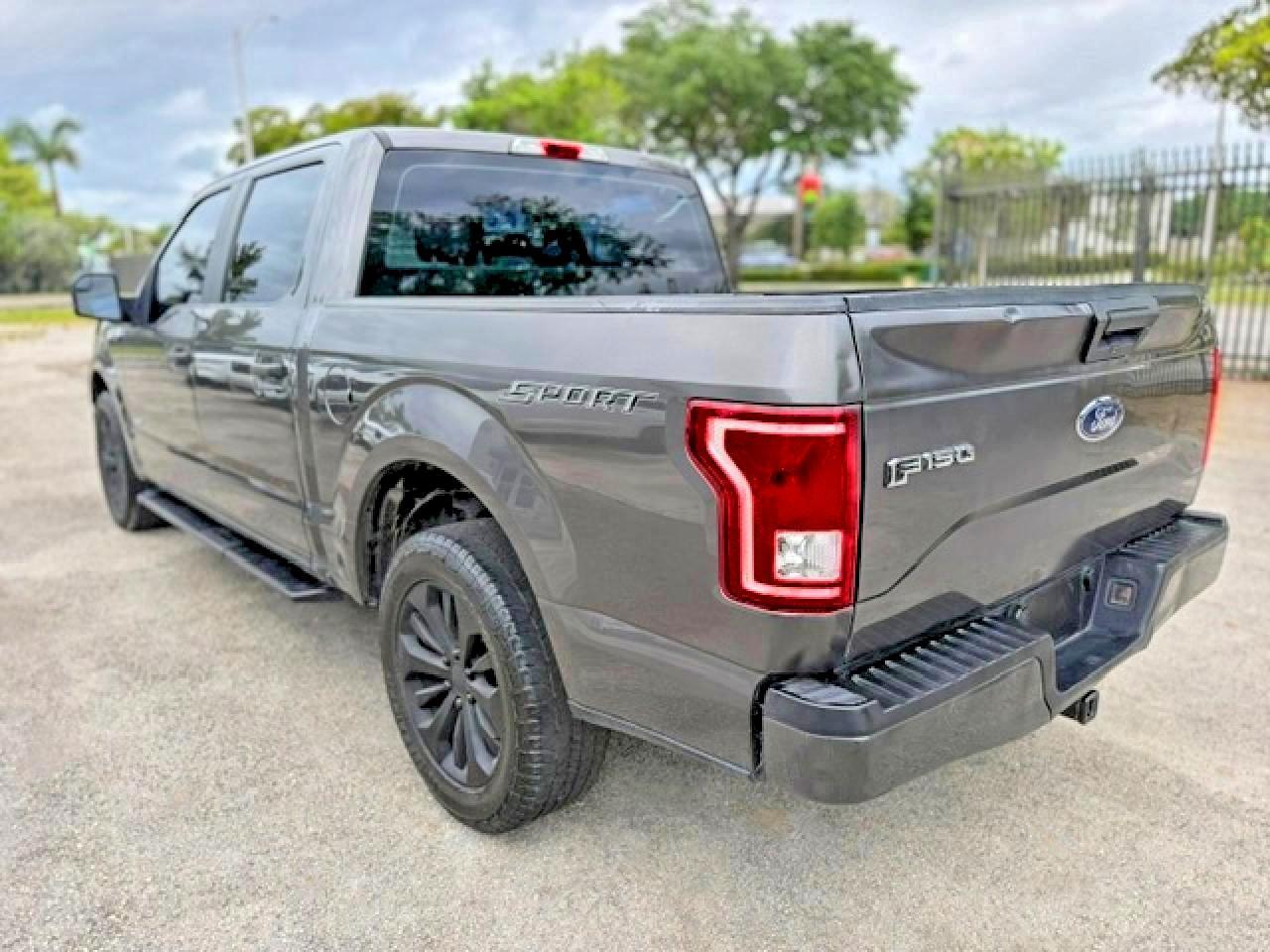2016 Ford F150 Supercrew - Фото 2