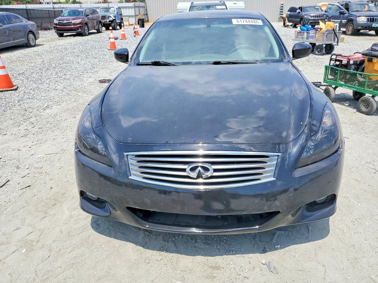 2015 Infiniti Q60 Convertible Base - Image 5