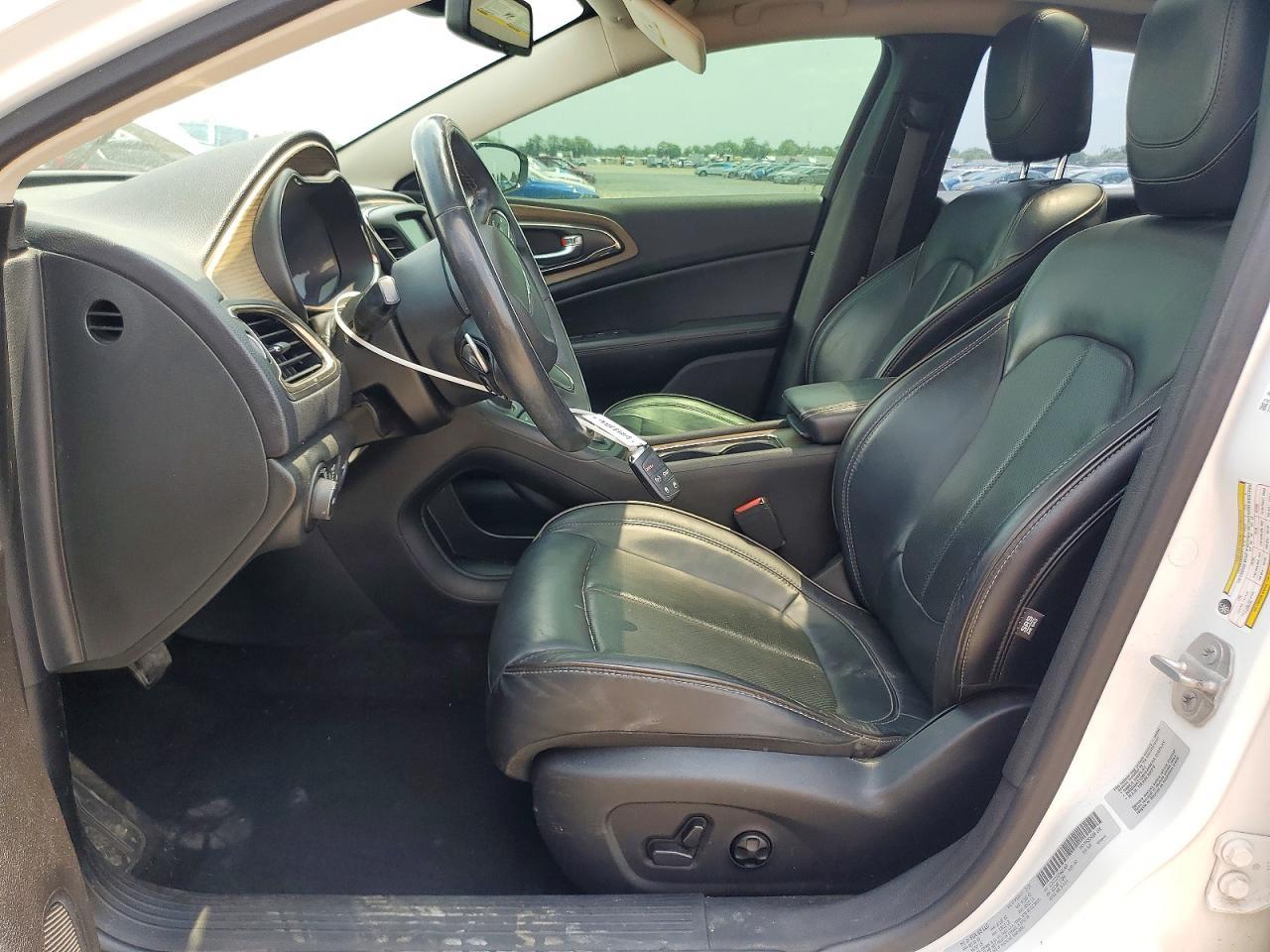 2015 Chrysler 200 C - Фото 7