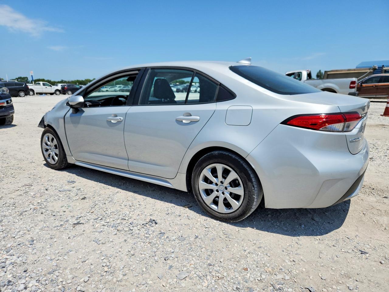 2021 Toyota Coroalla - Image 2
