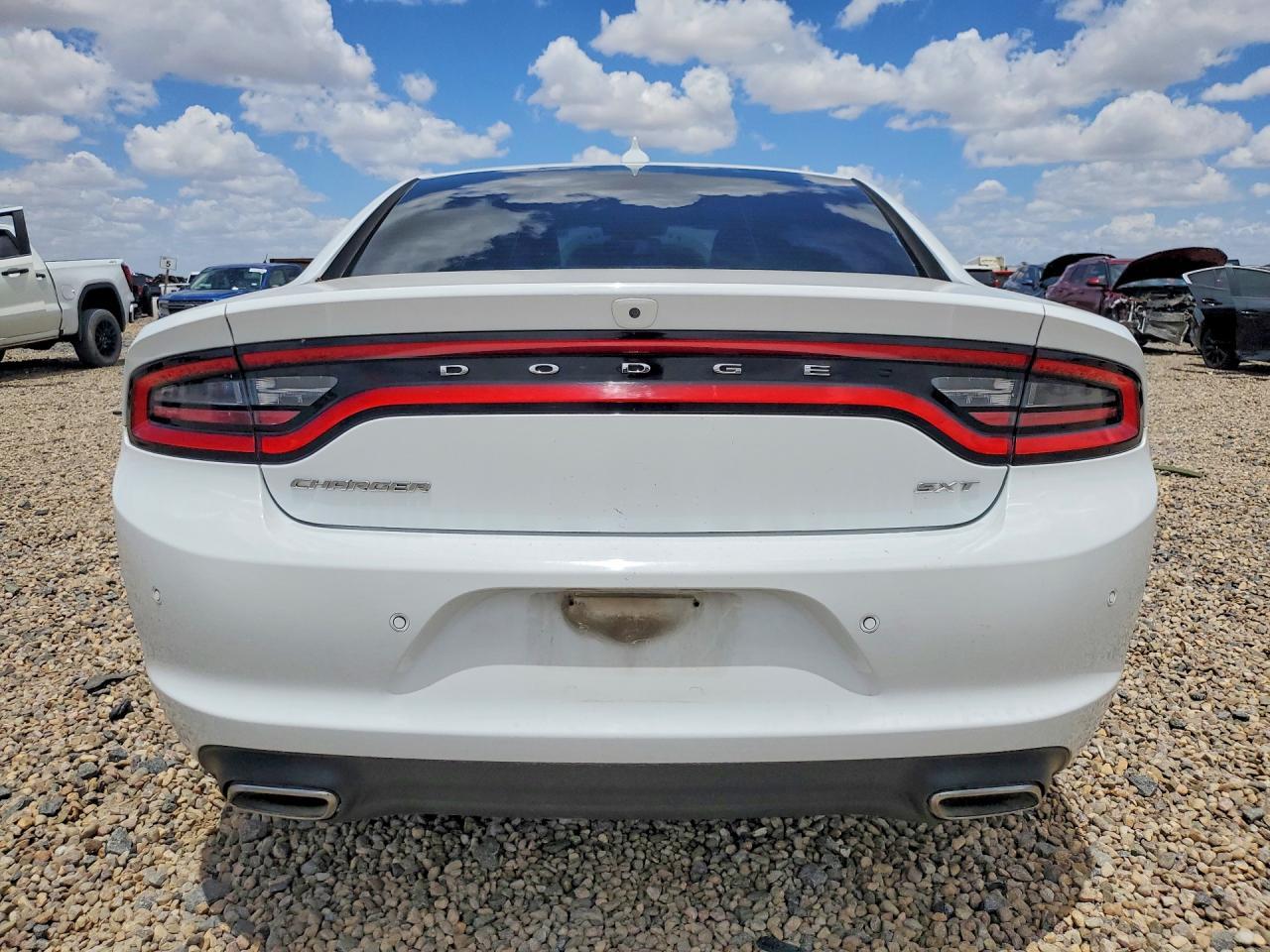 2016 Dodge Charger Sxt - Image 6