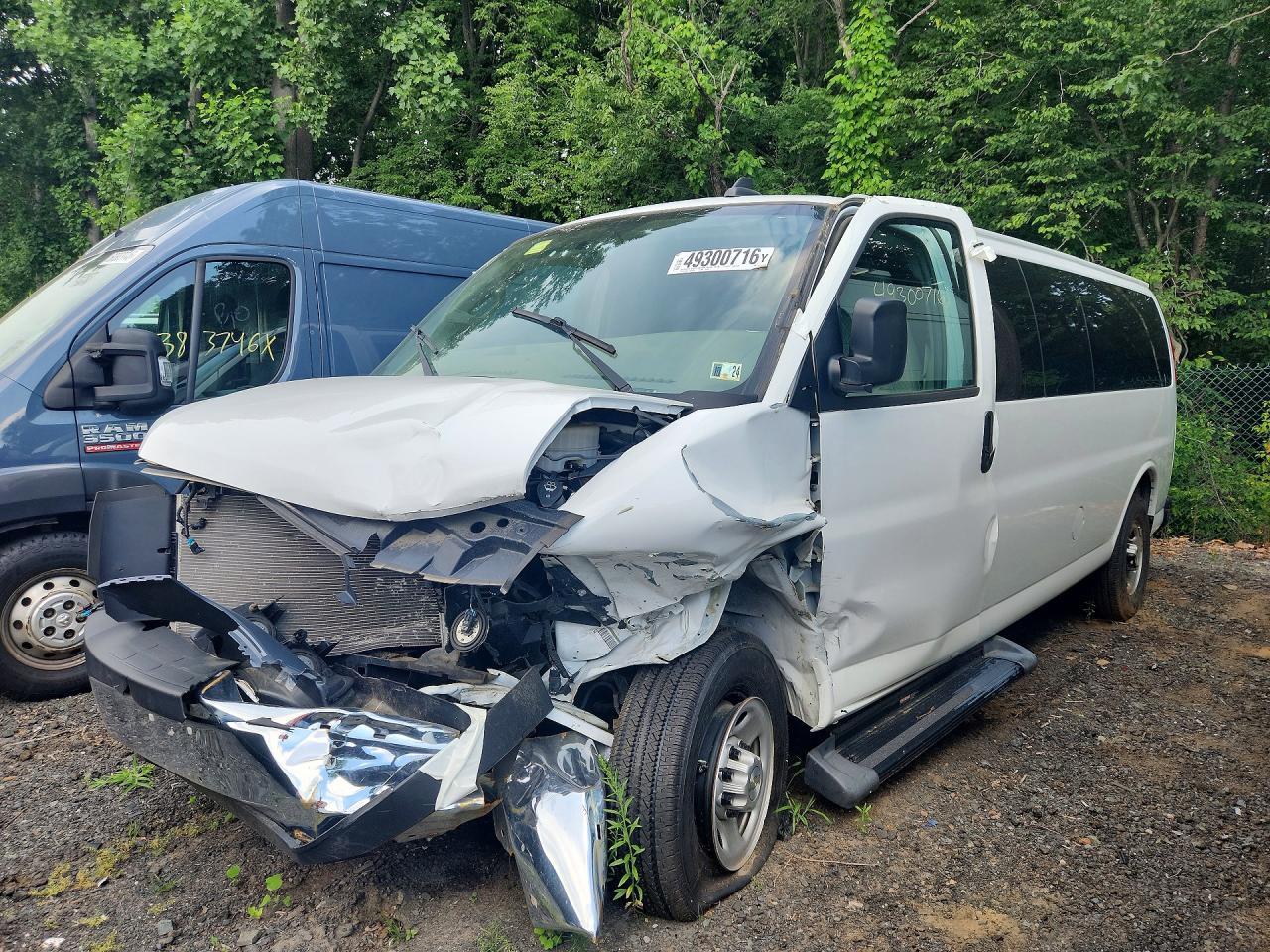 2023 Chevrolet Express G3500 Ls