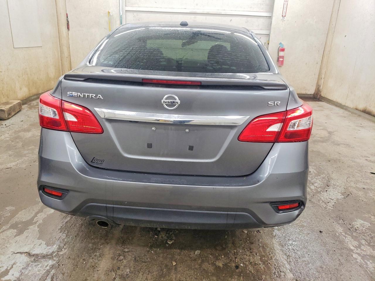 2018 Nissan Sentra Sr - Фото 6