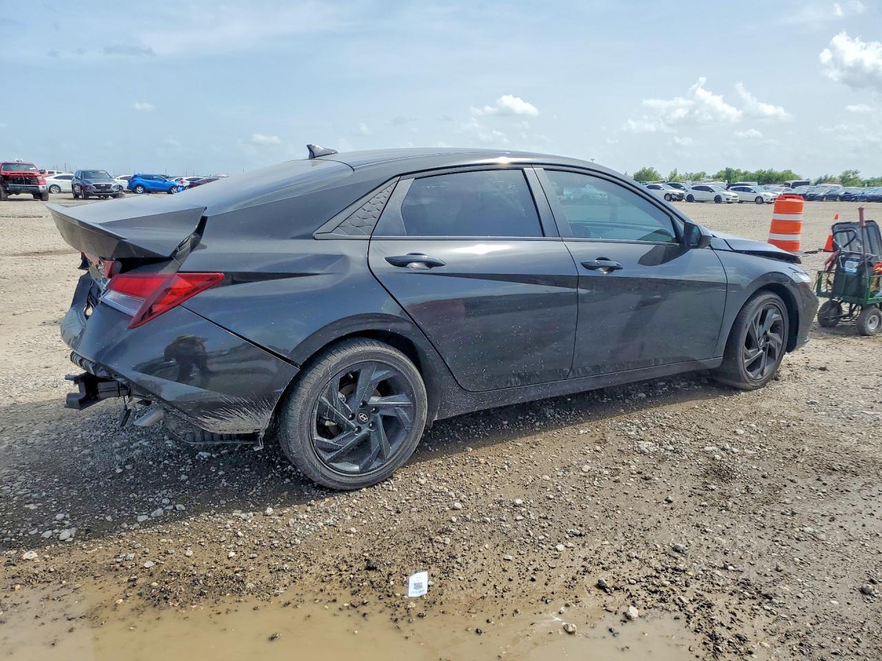 2026 Hyundai Elantra Sel Sport - Фото 3