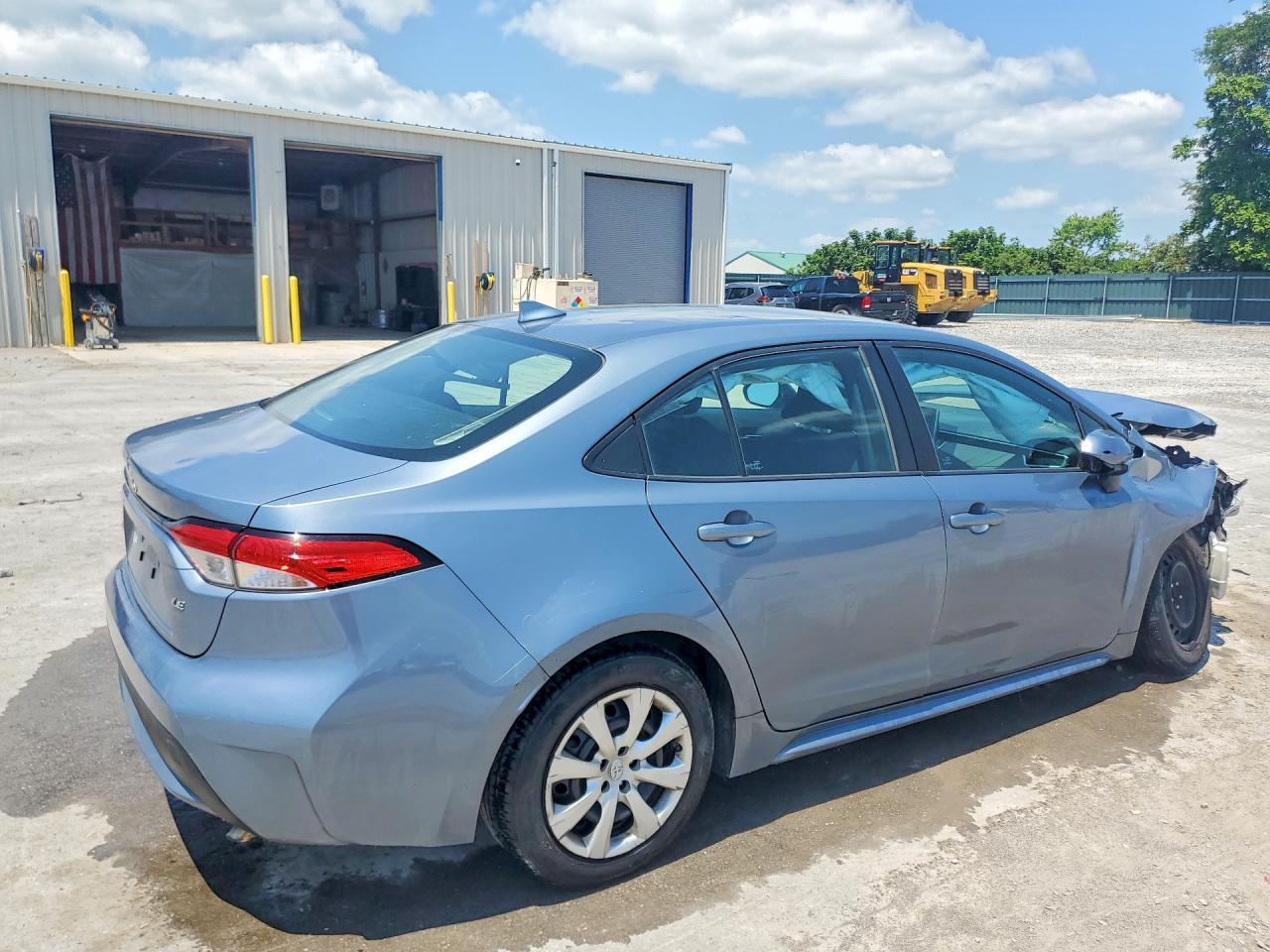 2020 Toyota Corolla Le - Фото 3