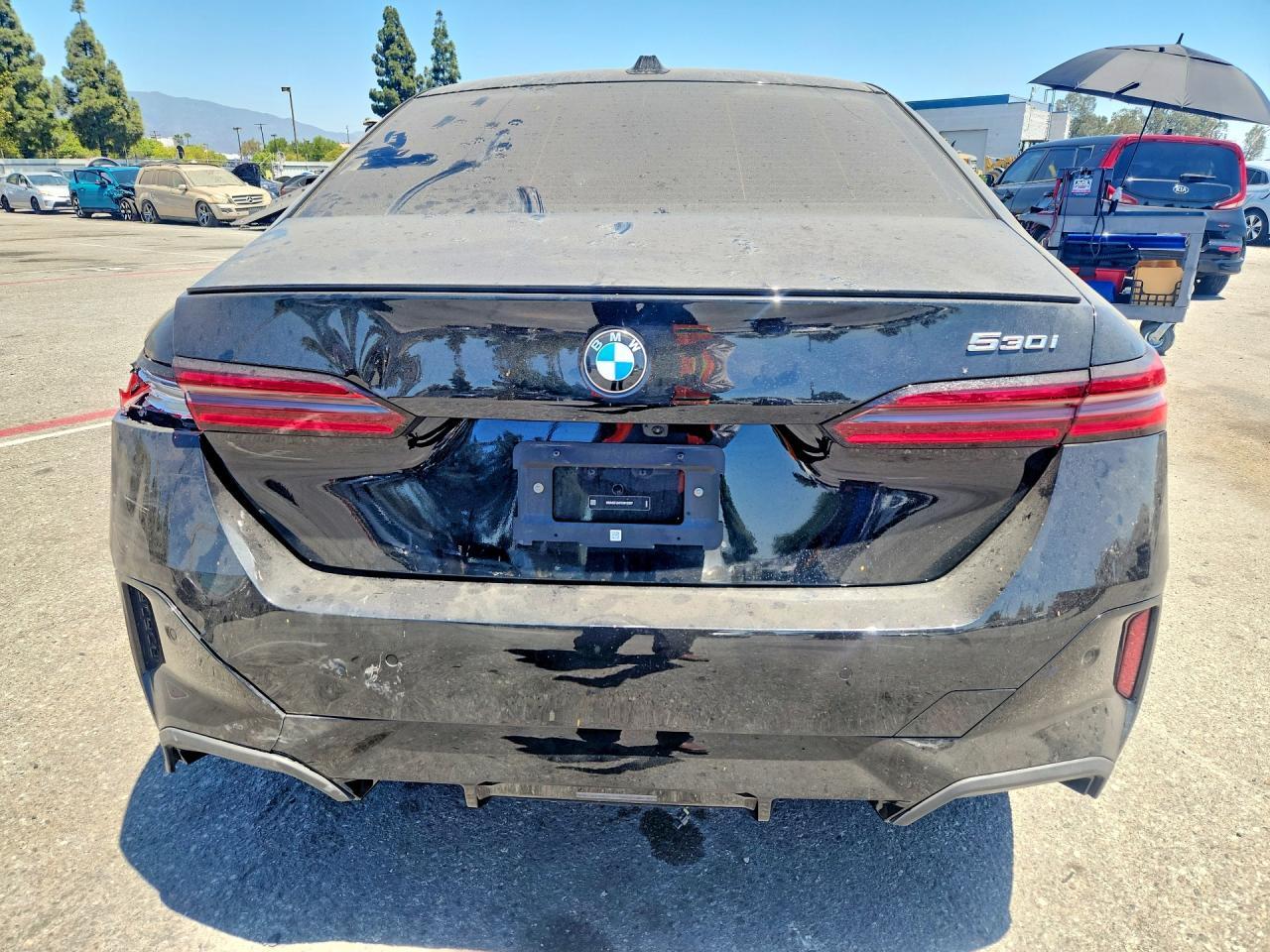 2026 BMW 530 I - Фото 6