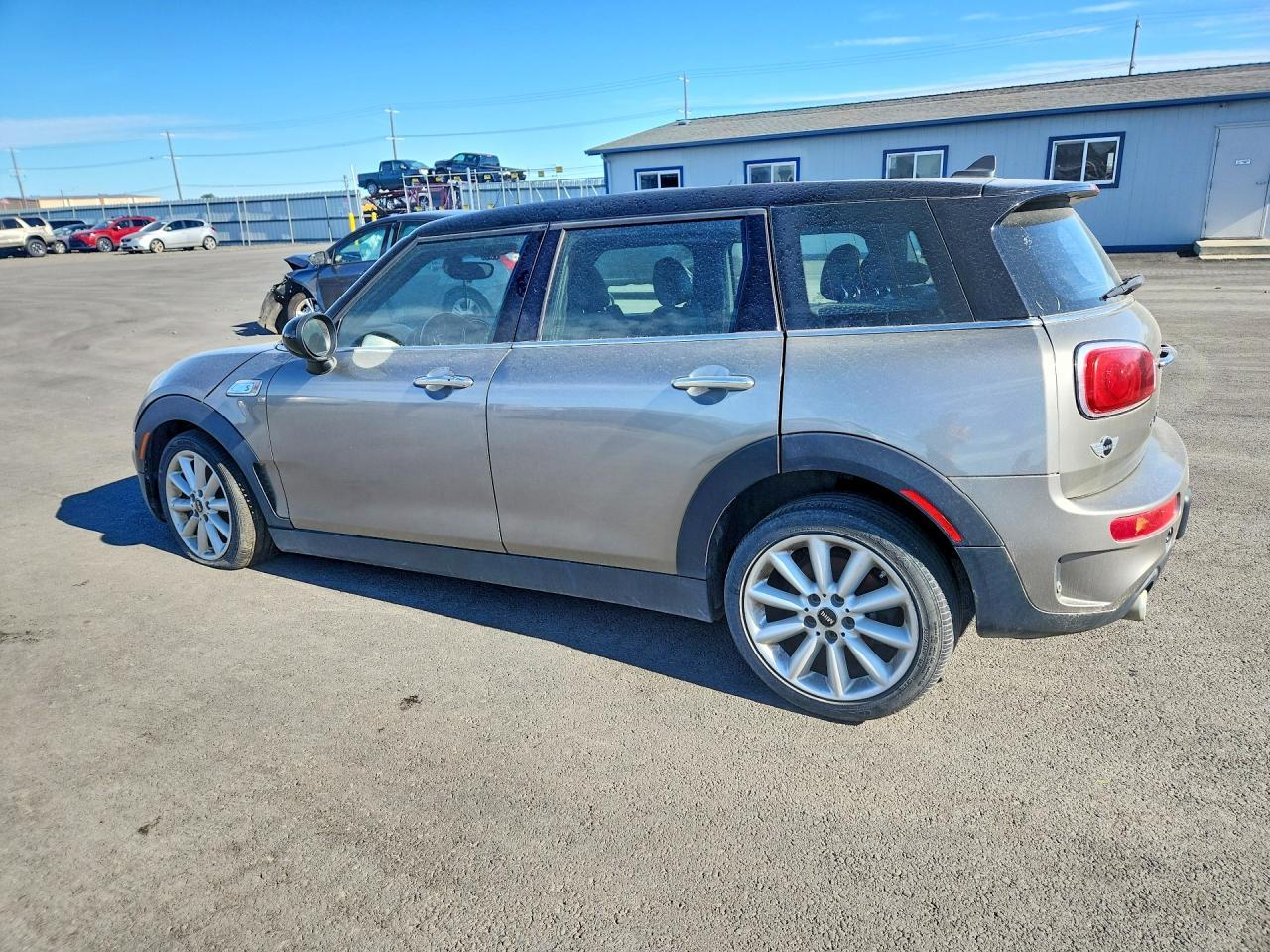 2018 Mini Cooper S Clubman - Фото 2