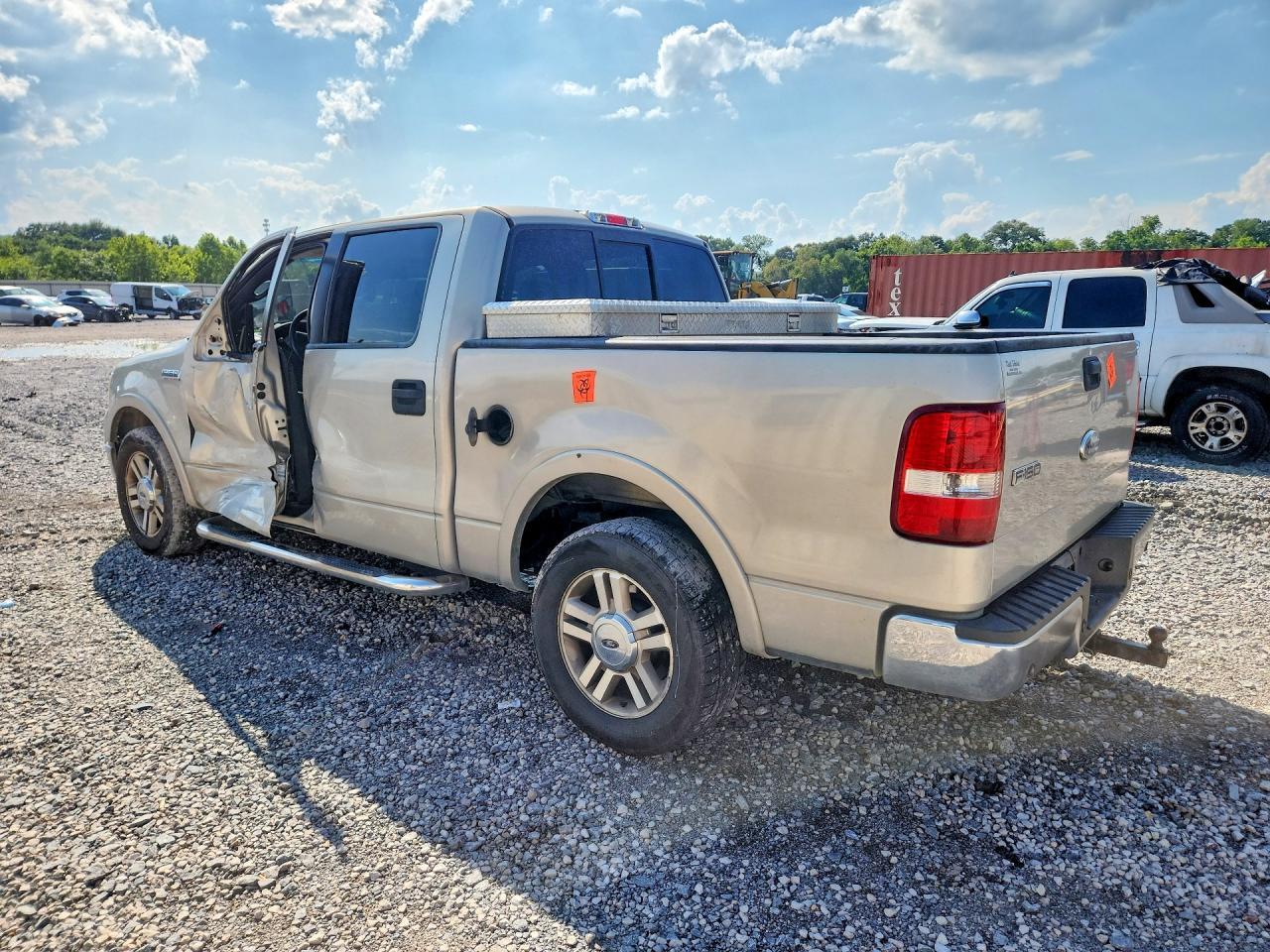 2006 Ford F150 Supercrew - Image 2