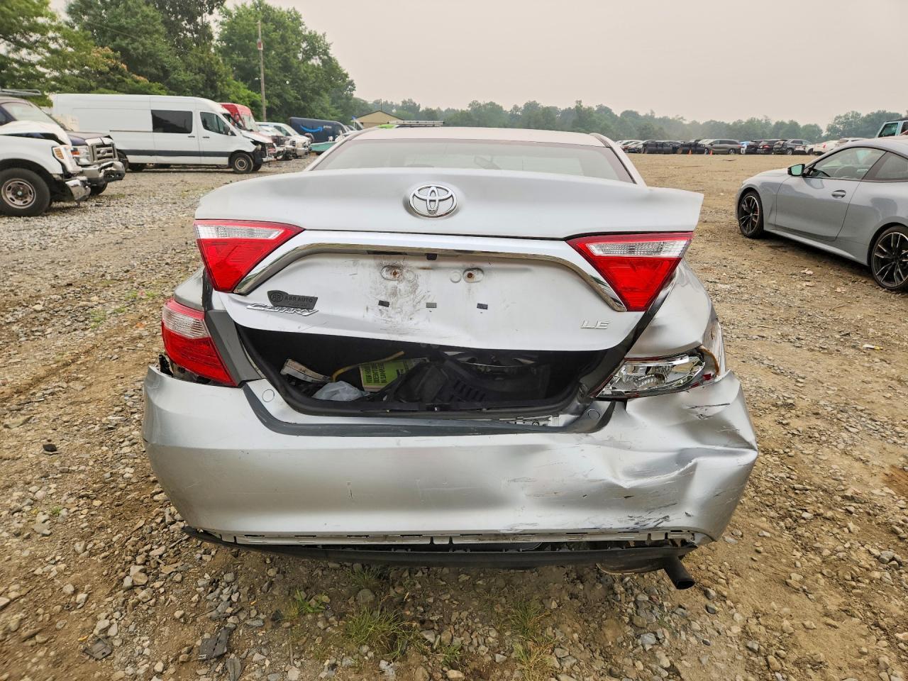 2016 Toyota Camry Le - Фото 6