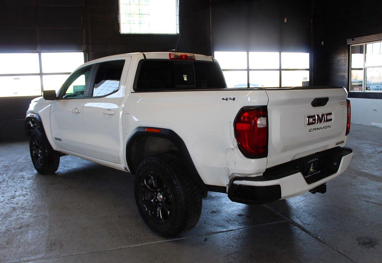 2024 GMC Canyon Elevation - Image 4
