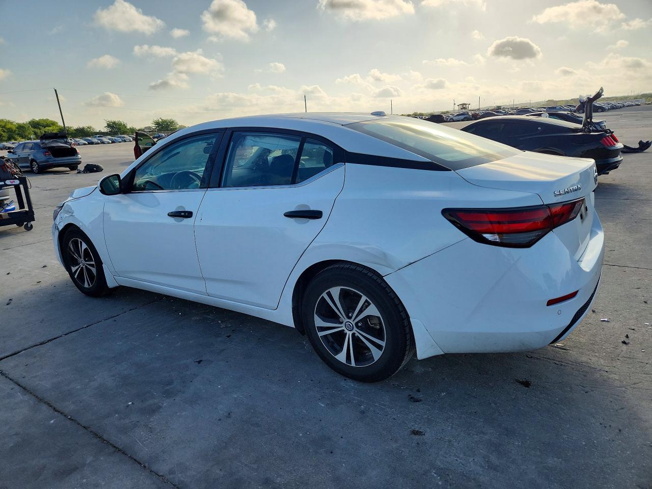 2022 Nissan Sentra Sv - Фото 2