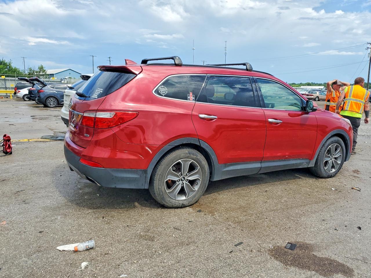 2013 Hyundai Santa Fe Gls - Image 3