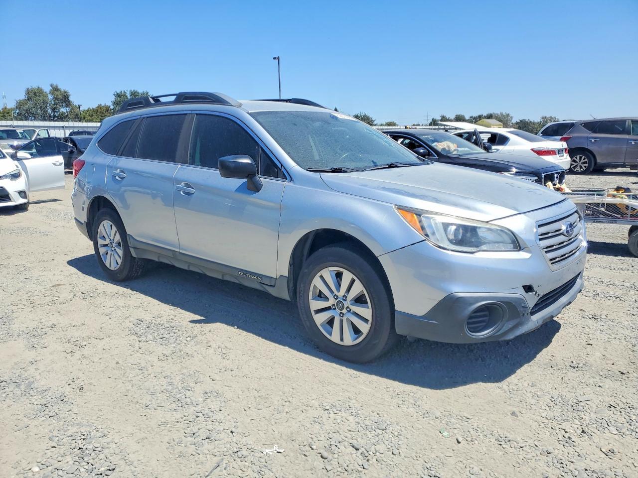 2017 Subaru Outback 2.5I - Image 4