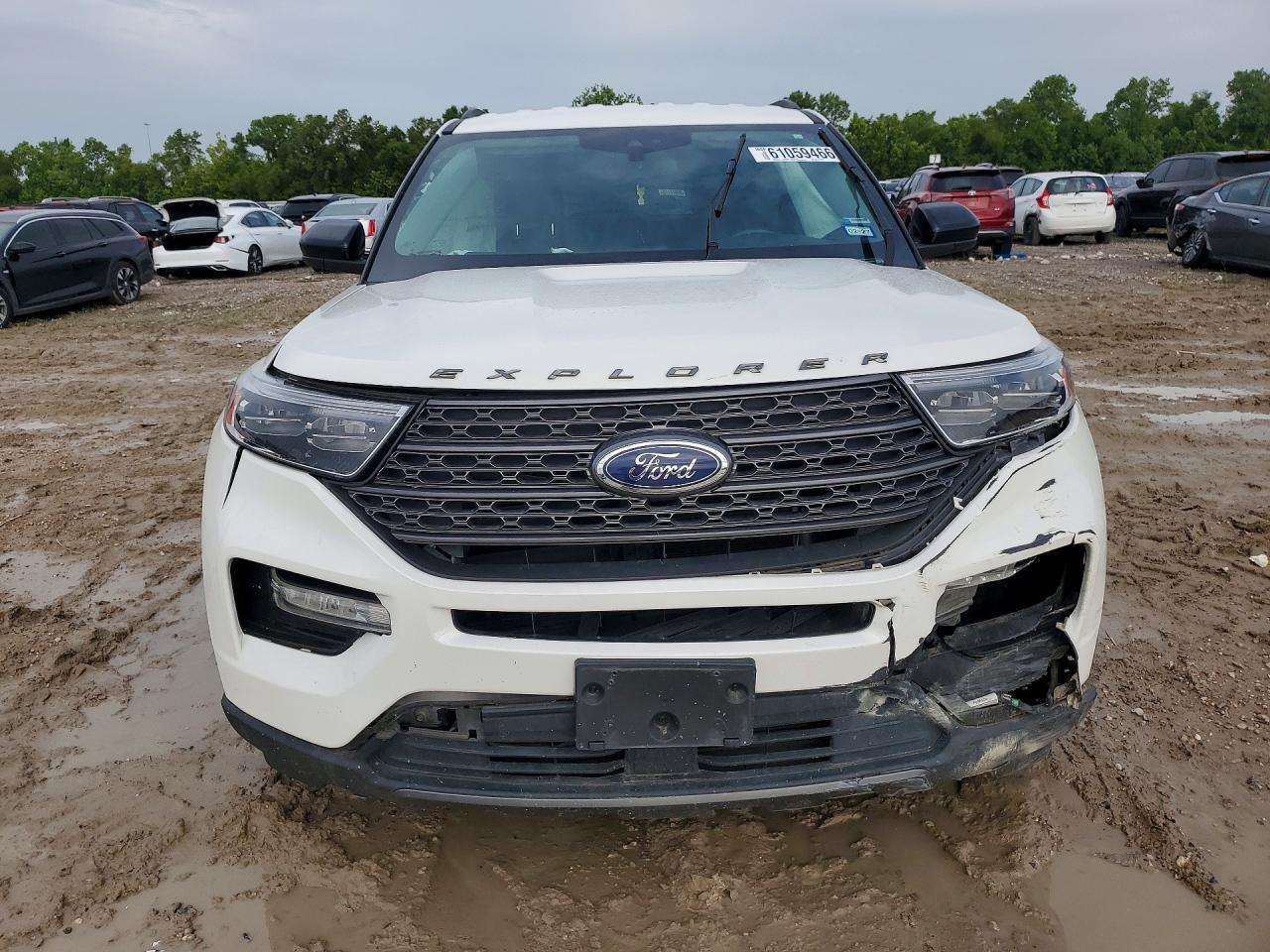 2022 Ford Explorer Xlt - Фото 5
