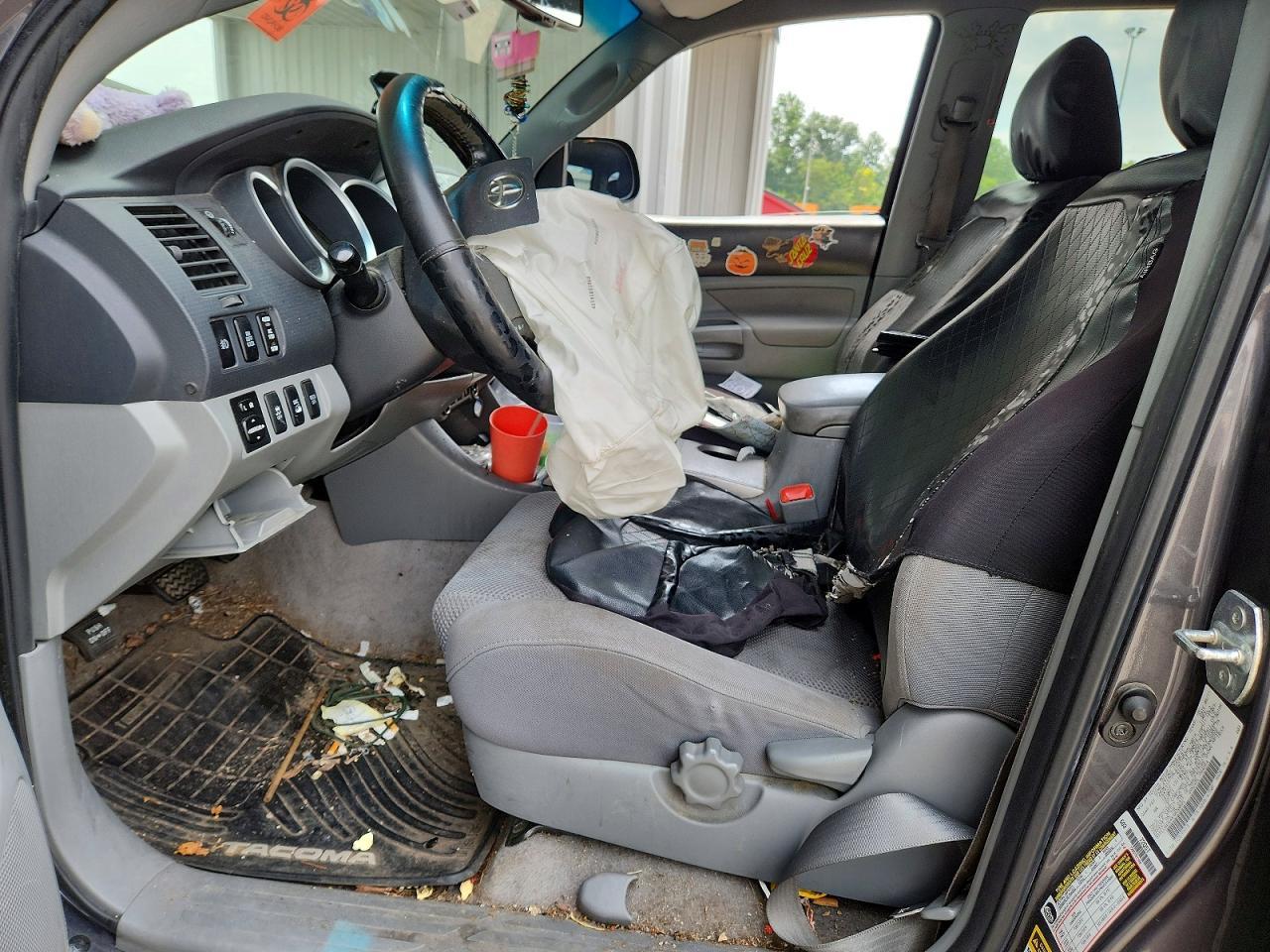 2011 Toyota Tacoma V6 - Image 7