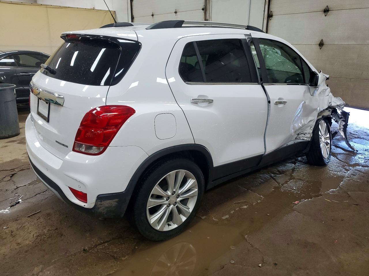 2020 Chevrolet Trax Premier - Фото 3