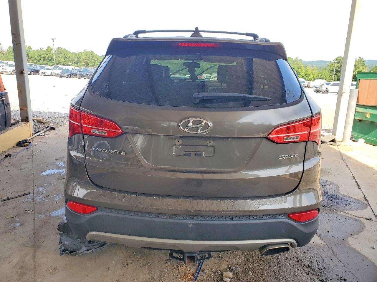 2014 Hyundai Santa Fe Sport 2.4L - Image 6