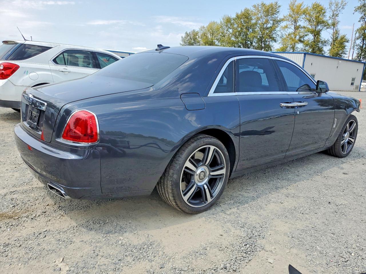 2011 Rolls-Royce Ghost - Фото 3