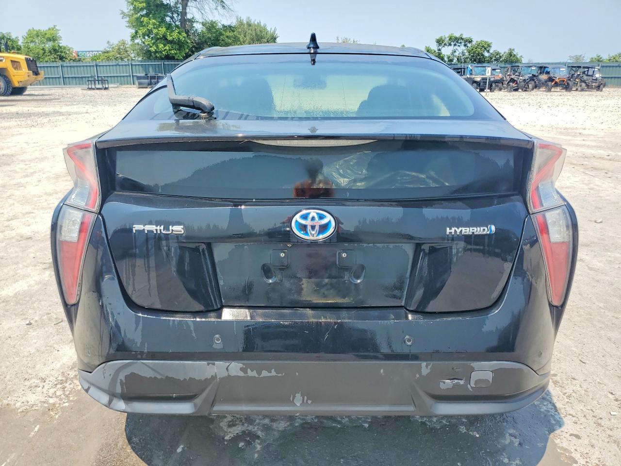 2016 Toyota Prius Four Touring - Фото 6