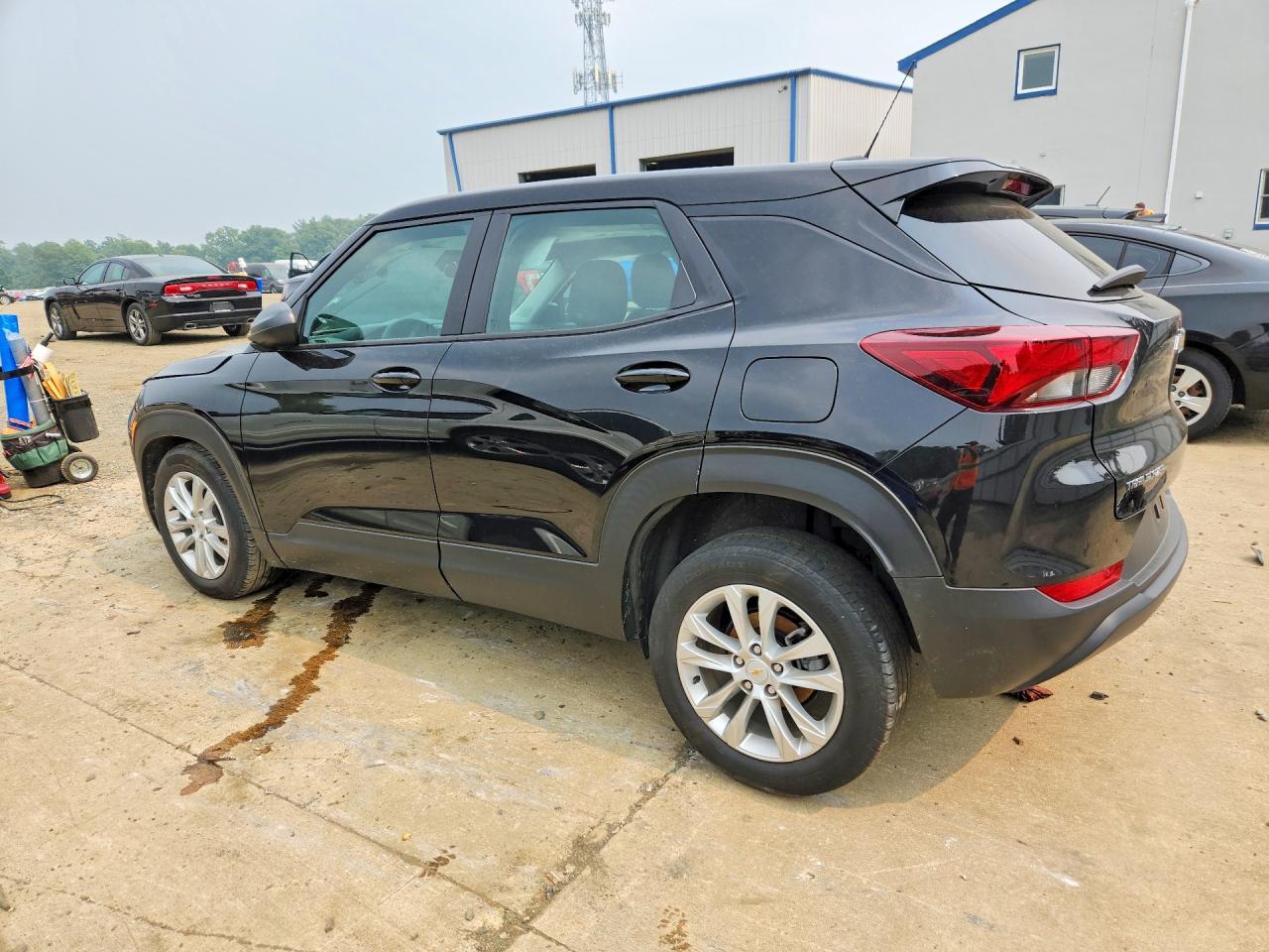 2023 Chevrolet Trailblazer Ls - Image 2