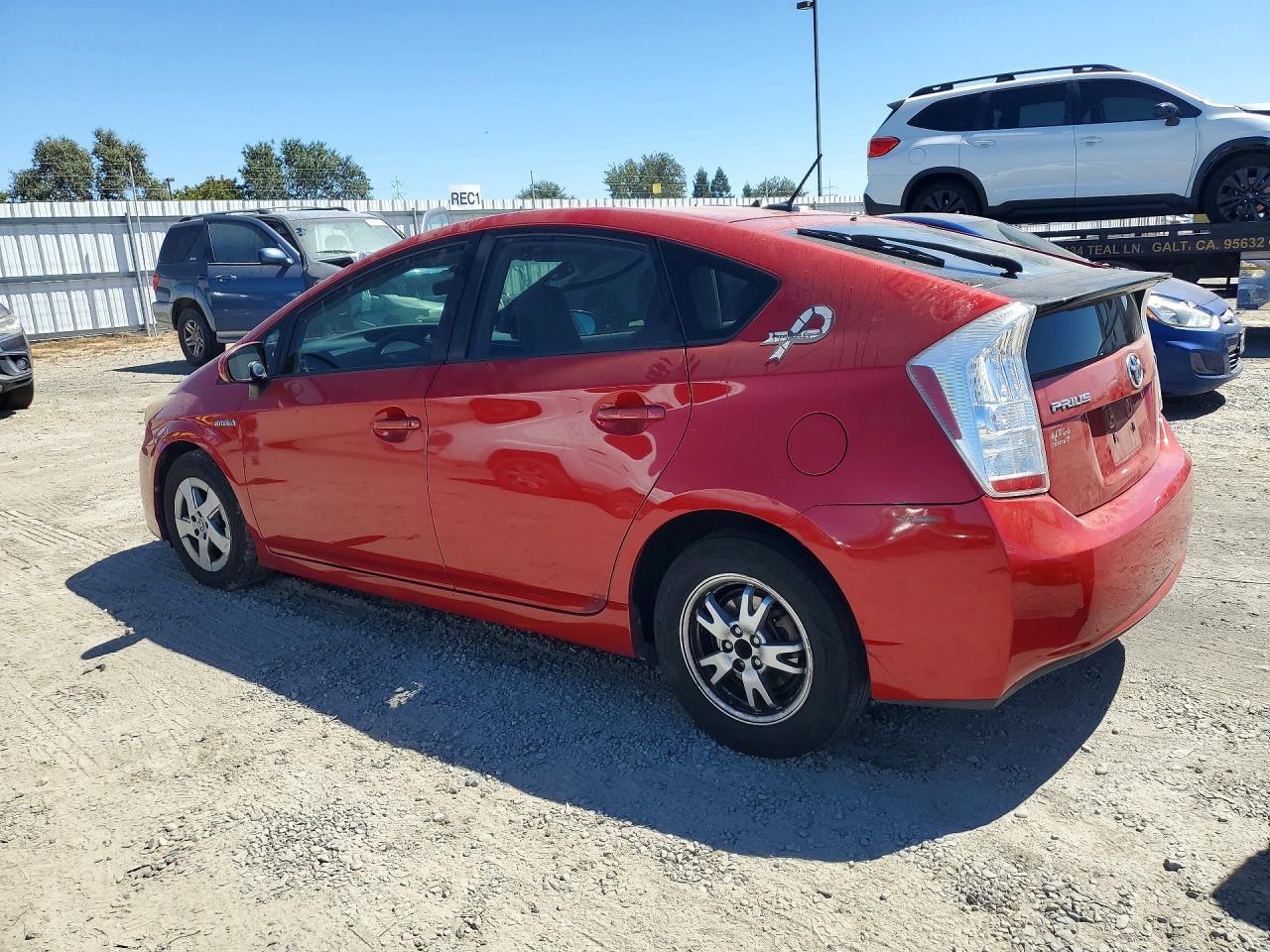2010 Toyota Prius Iii - Image 2