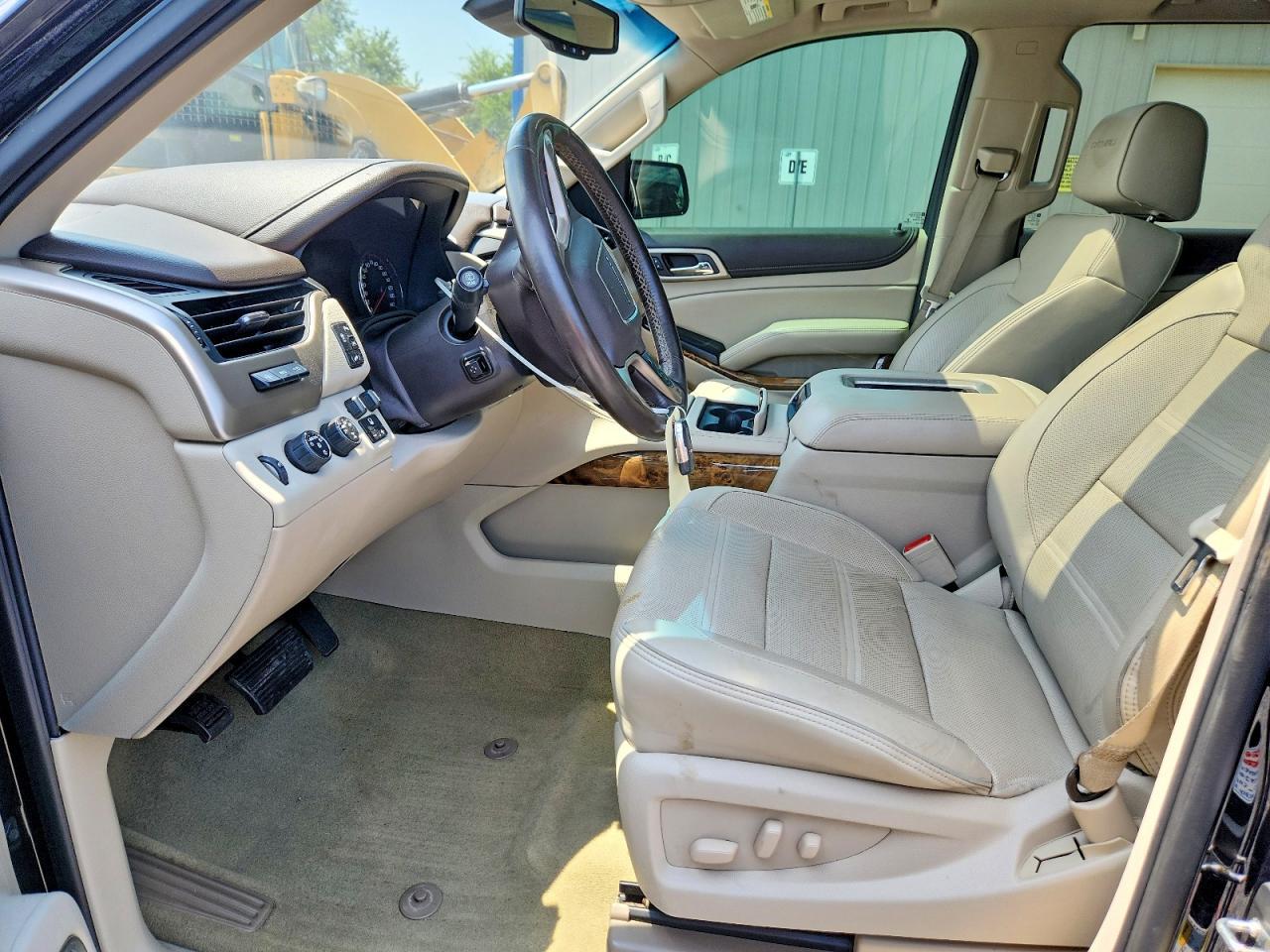 2016 GMC Yukon Denali - Image 7