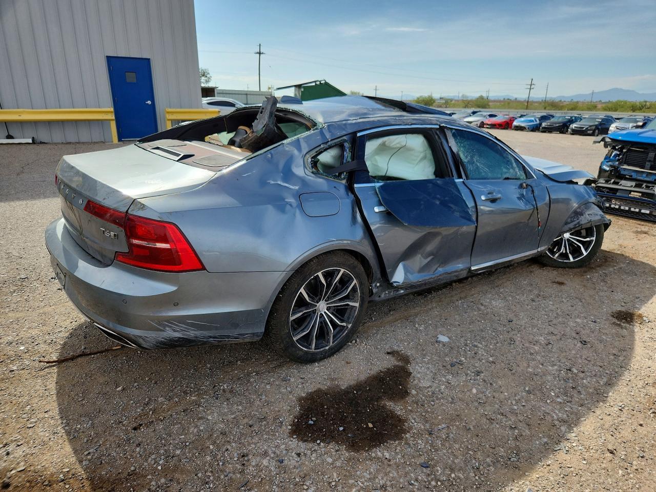 2018 Volvo S90 T6 Inscription - Image 3