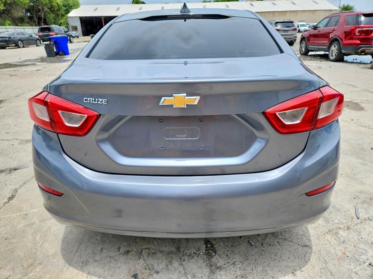 2018 Chevrolet Cruze Lt - Image 6