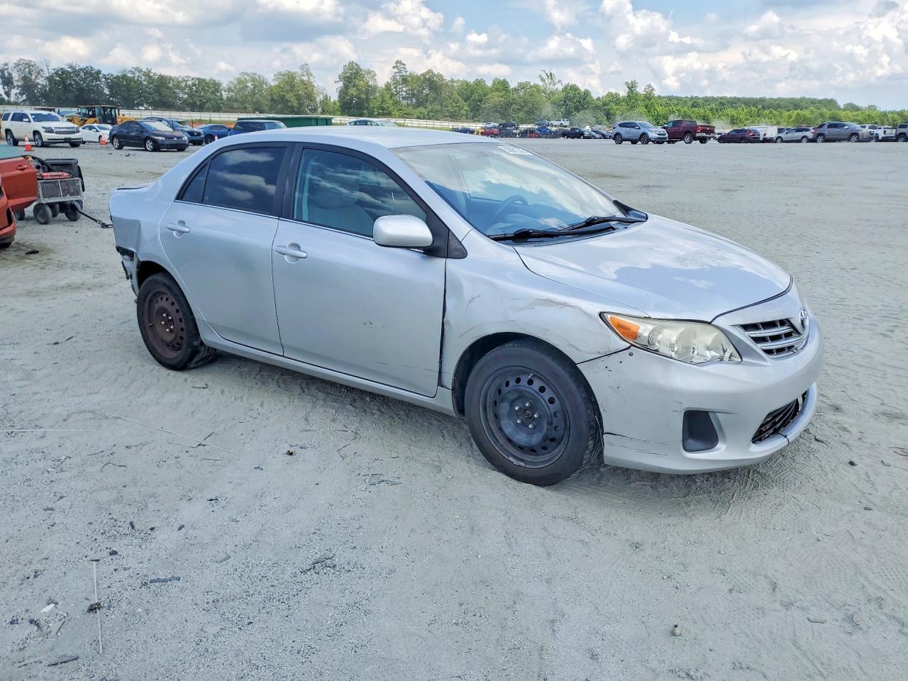 2013 Toyota Corolla Le - Фото 4