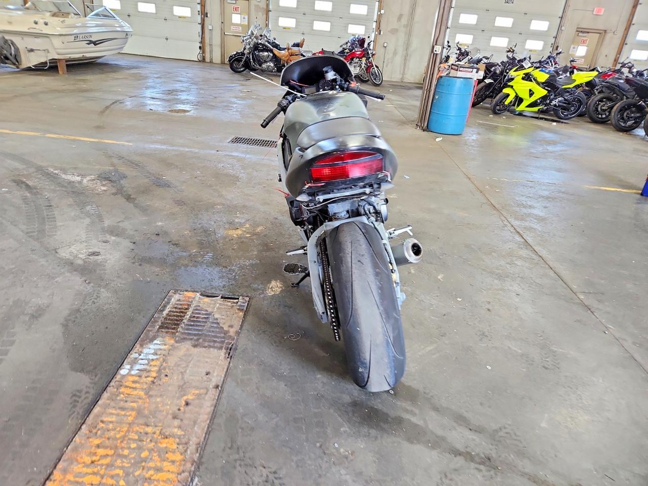 2001 Honda Cbr900 Rr - Image 4