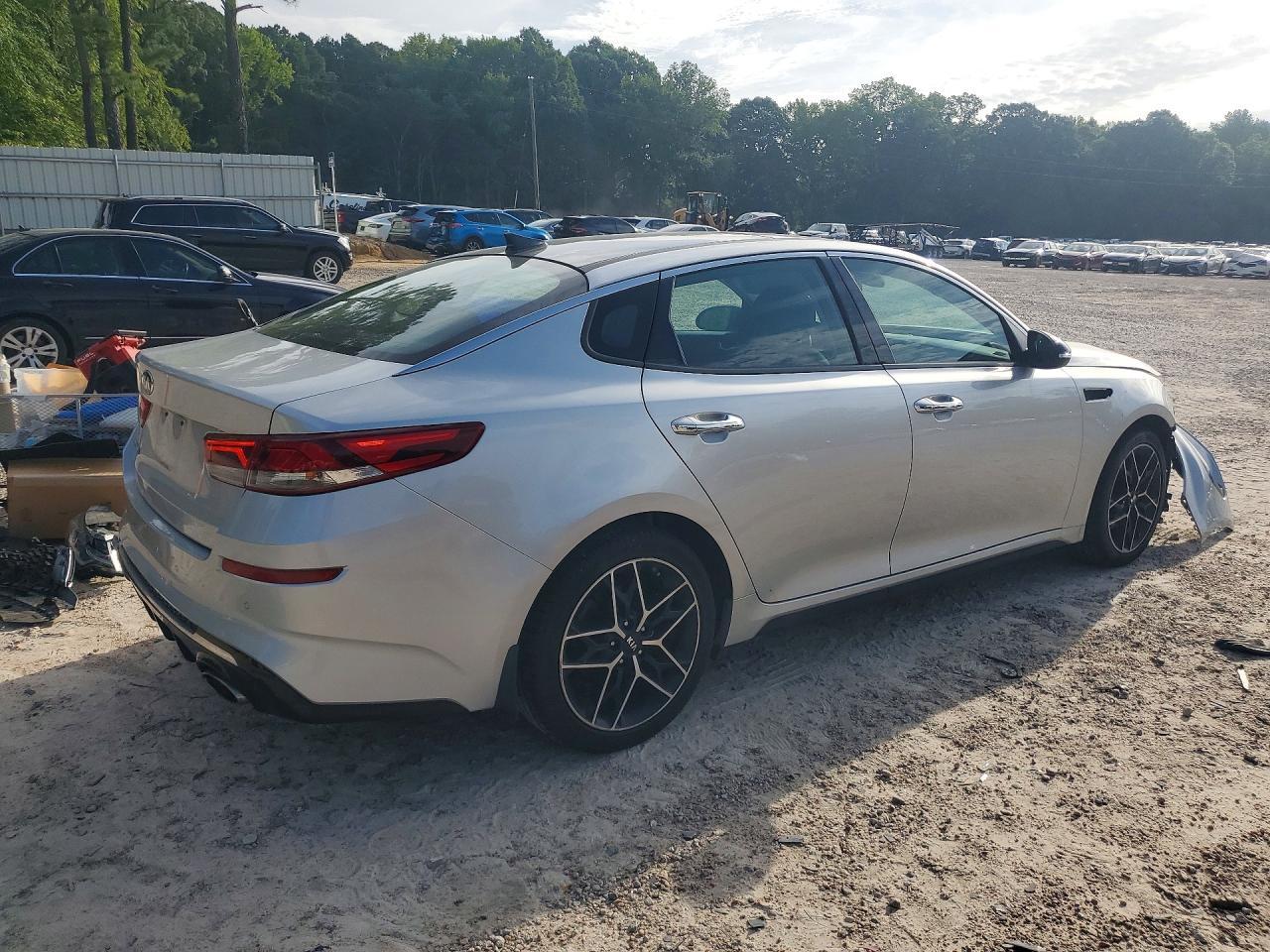 2020 Kia Optima Special Edition - Image 3