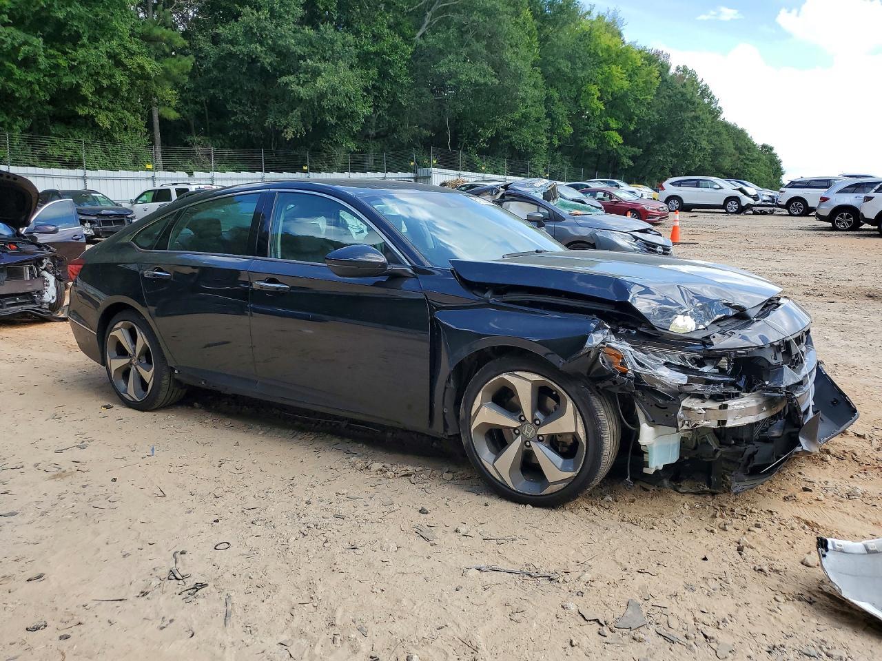 2019 Honda Accord Touring - Фото 4