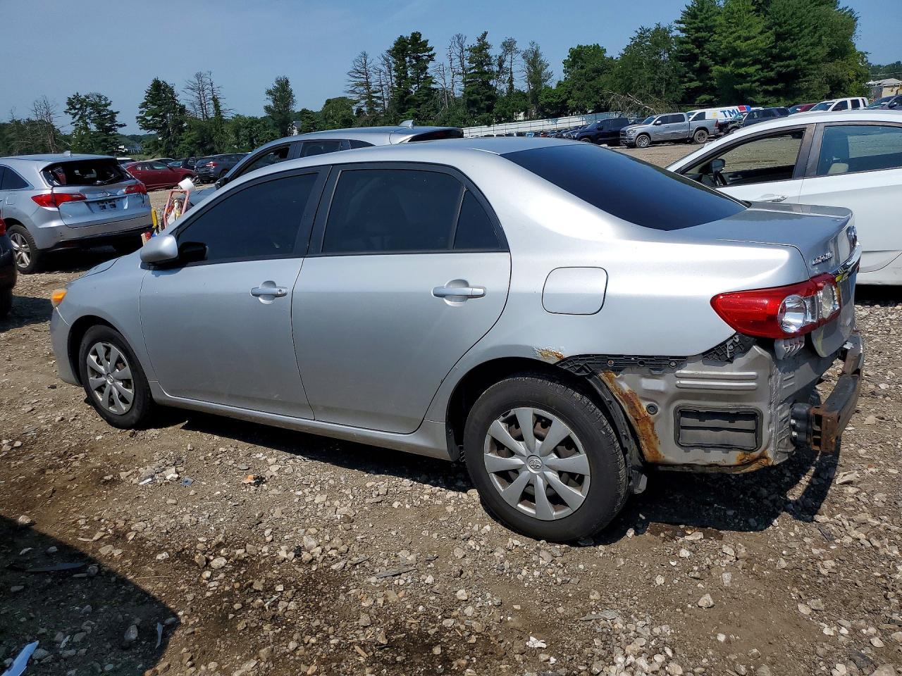 2011 Toyota Corolla Le - Фото 2