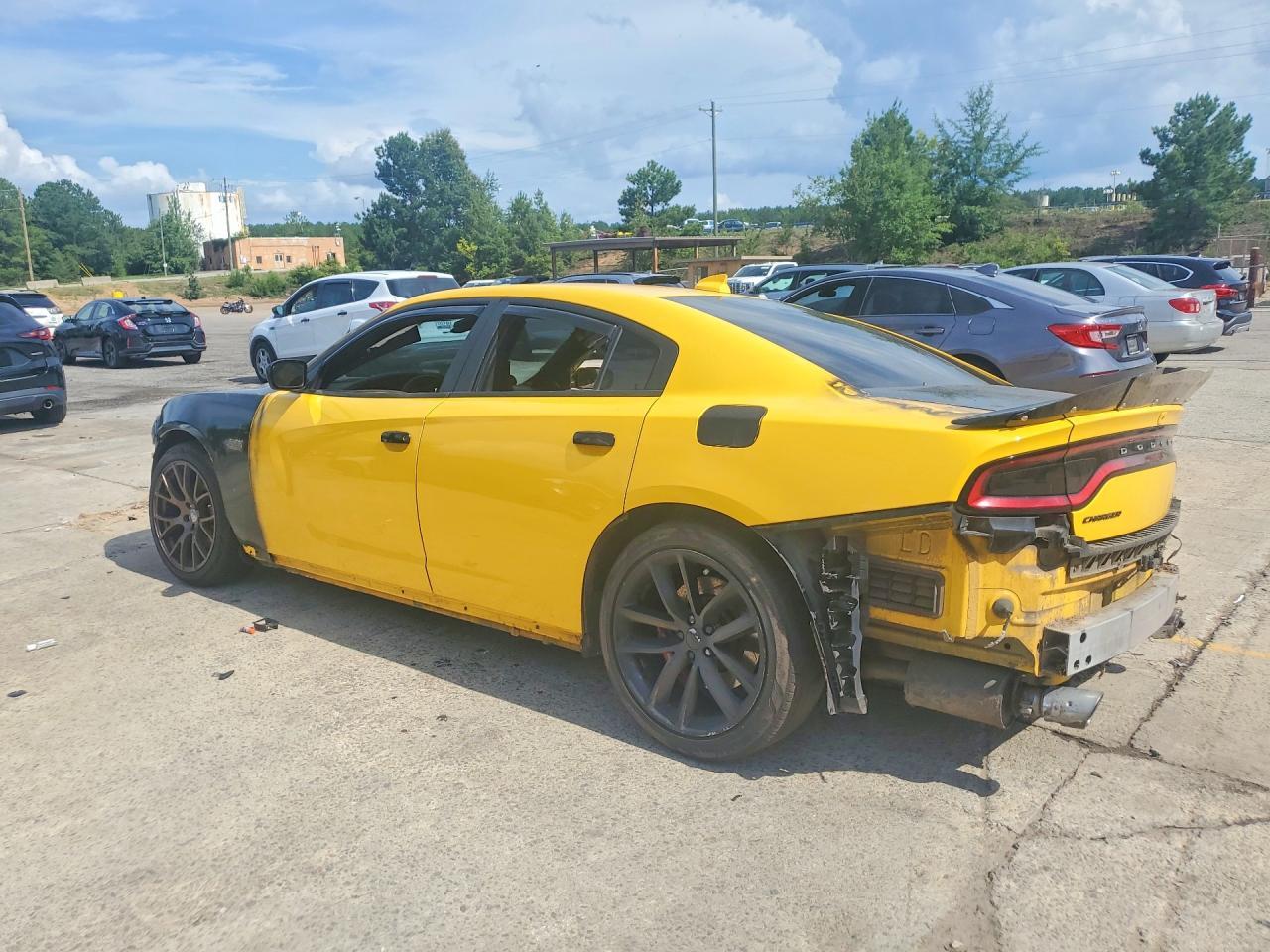 2017 Dodge Charger R/T 392 - Image 2