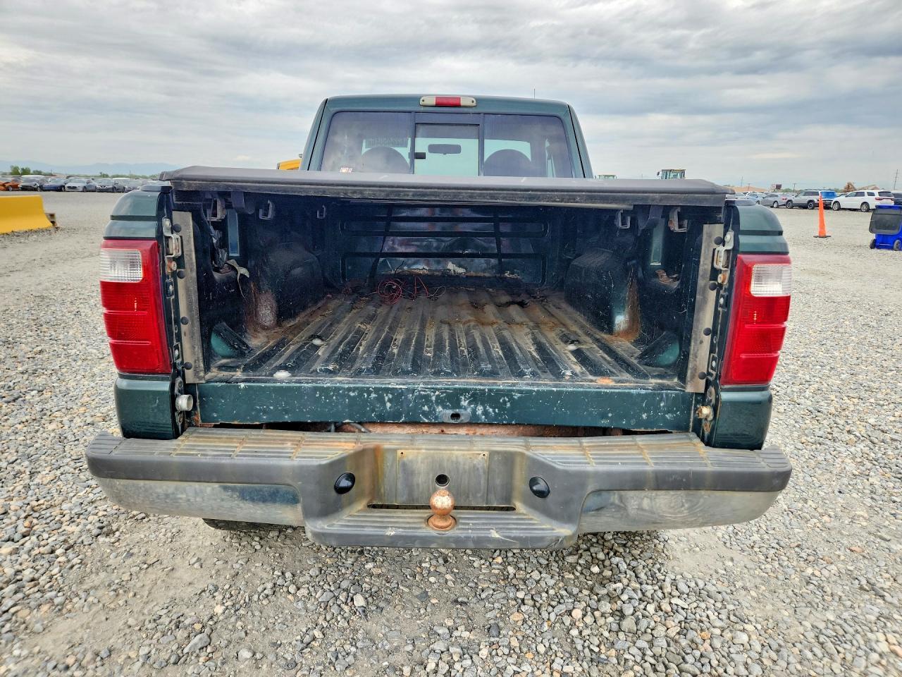 2002 Ford Ranger Super Cab - Image 6