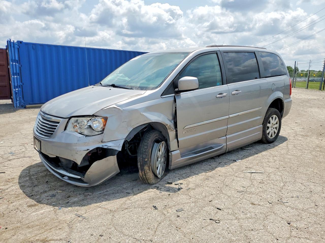 2015 Chrysler Town & Country Touring