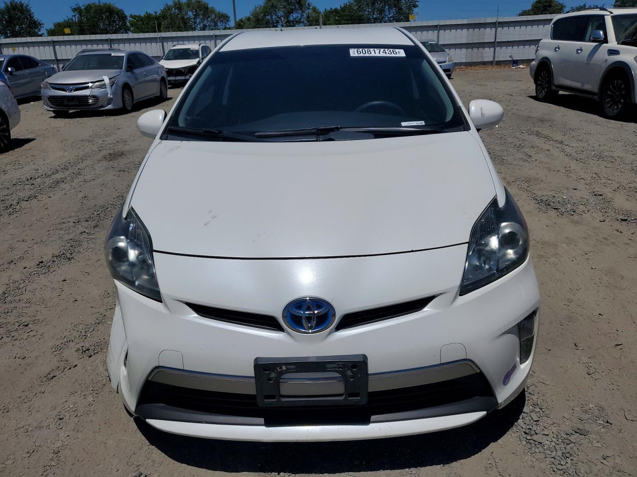 2013 Toyota Prius Plug-In Hybrid Base - Image 5