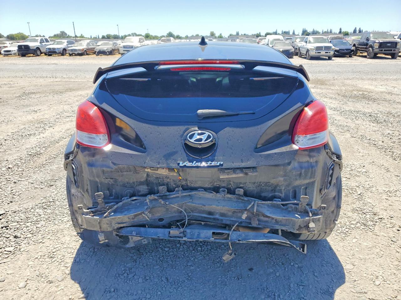 2016 Hyundai Veloster Base - Image 6