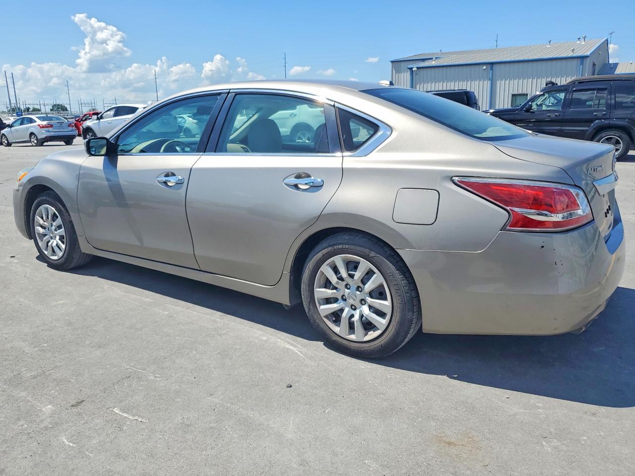 2015 Nissan Altima 2.5 S - Image 2