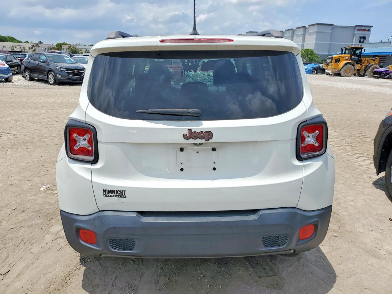 2016 Jeep Renegade Latitude - Фото 6