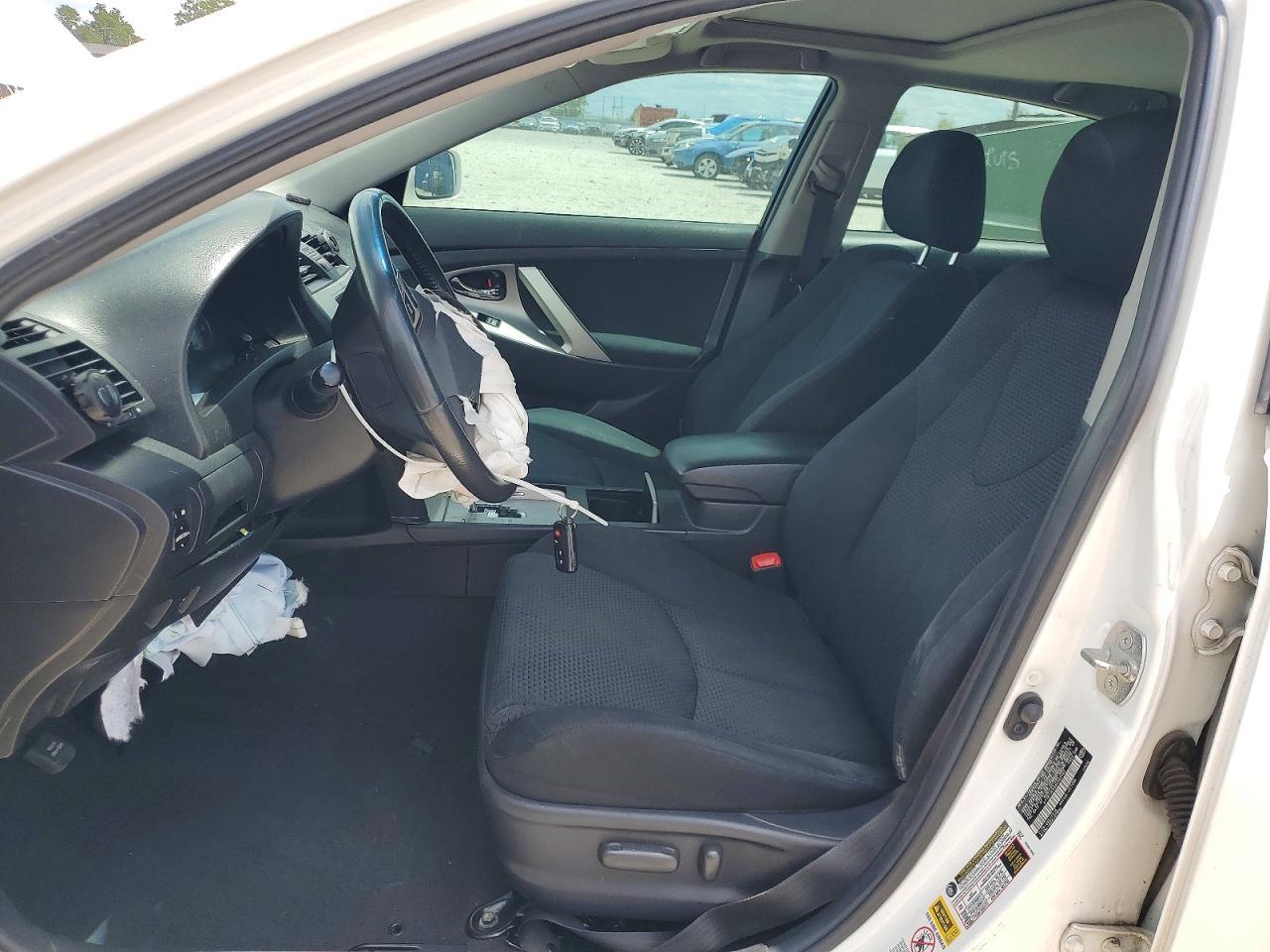 2011 Toyota Camry Se - Image 7