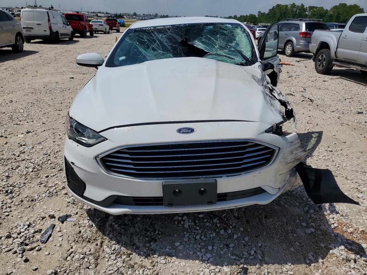 2019 Ford Fusion Se - Фото 5