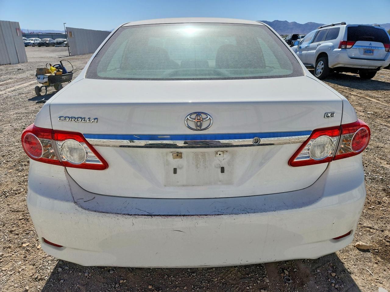 2012 Toyota Corolla Le - Image 6