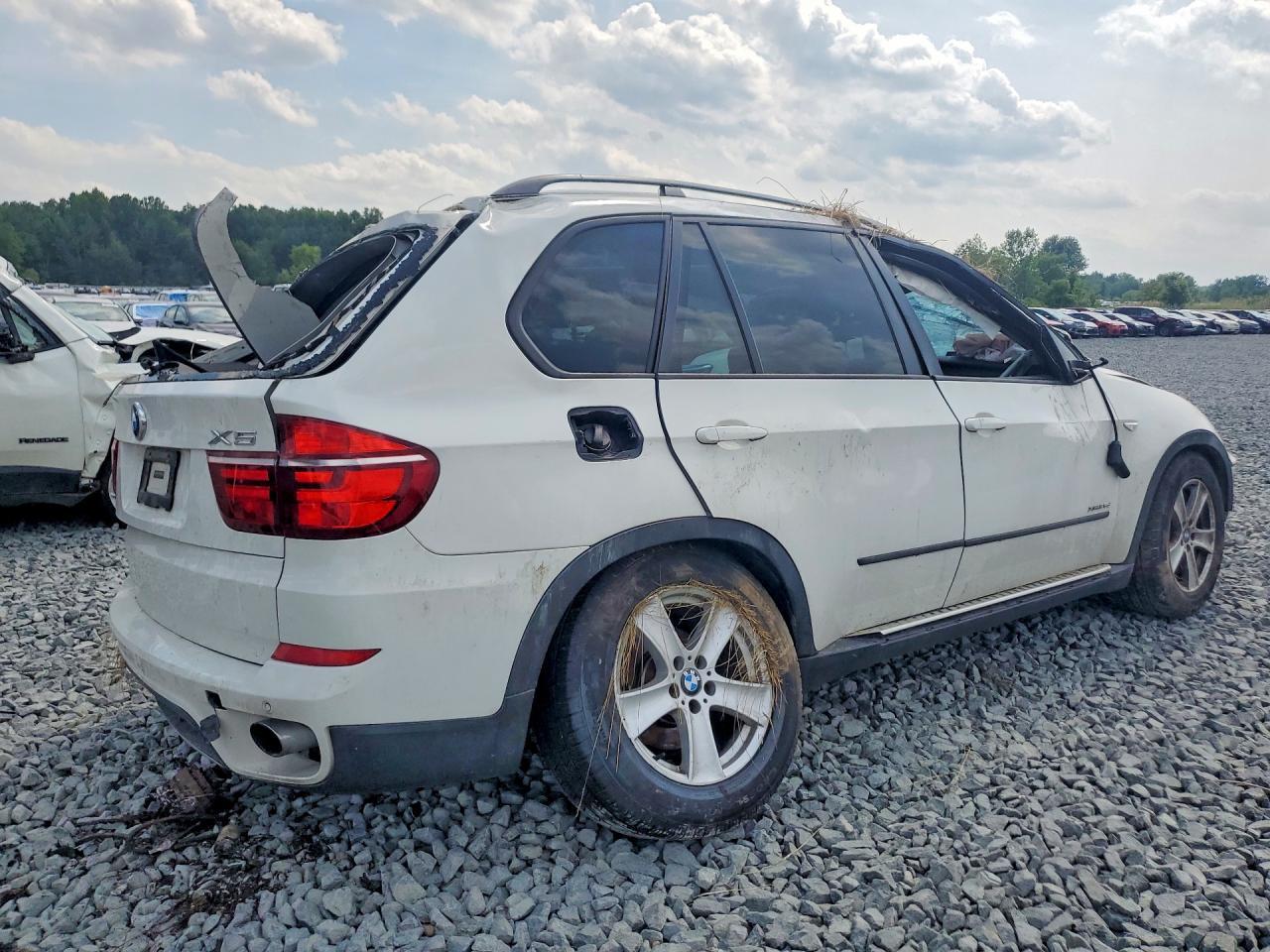2011 BMW X5 xDrive35D - Фото 3