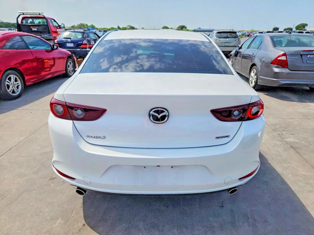 2025 Mazda 3 Preferred - Фото 6