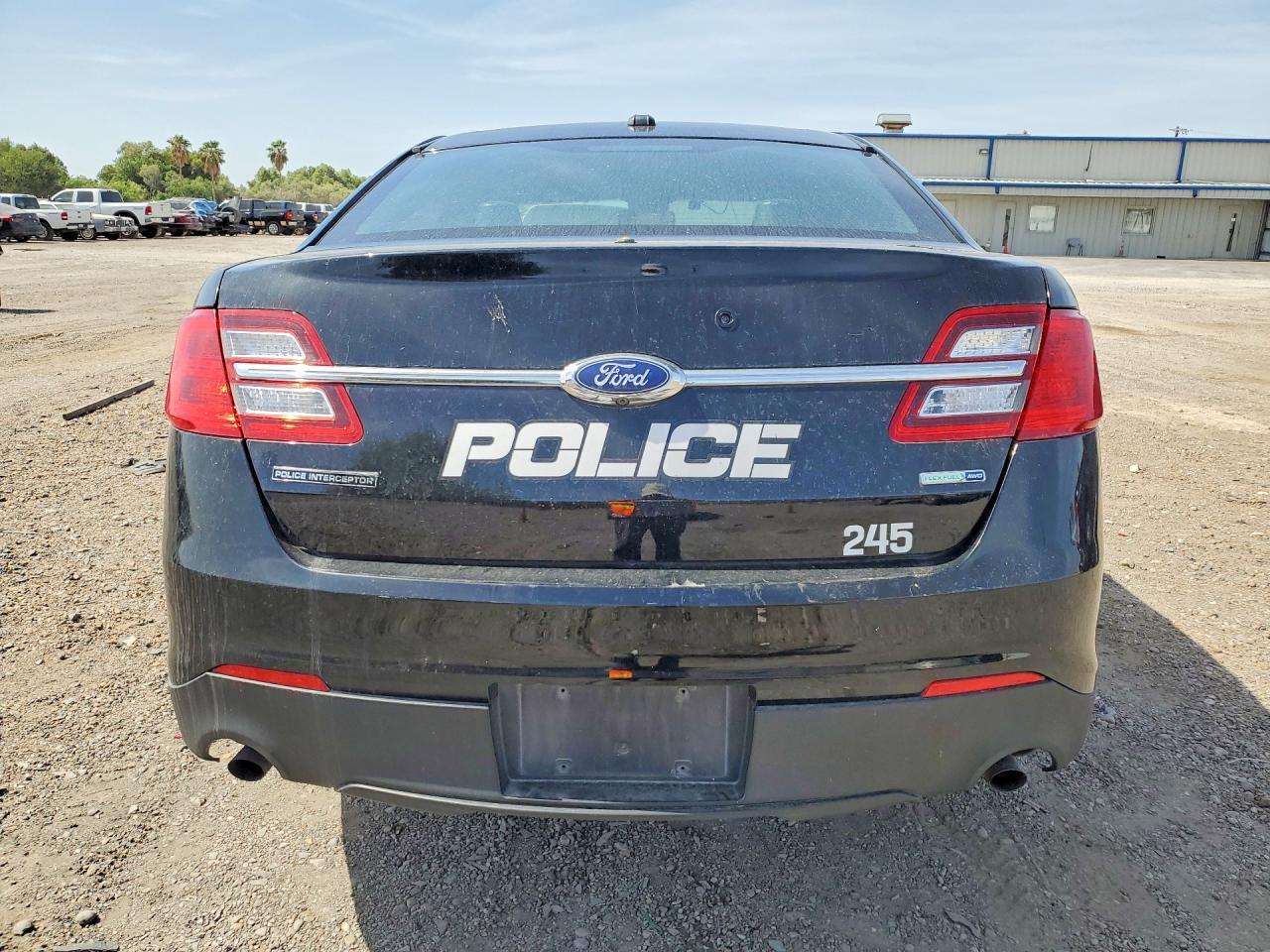 2016 Ford Taurus Police Interceptor - Фото 6