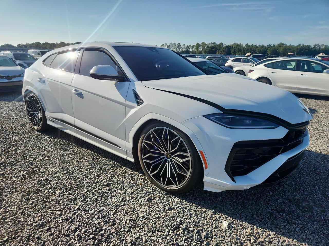 2025 Lamborghini Urus Se - Фото 4
