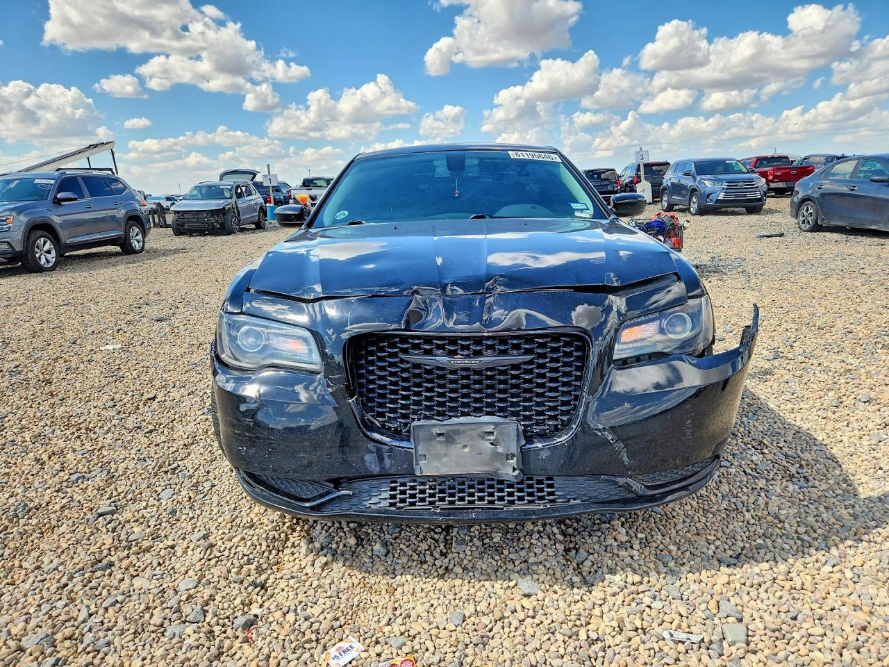 2021 Chrysler 300 Touring - Фото 5